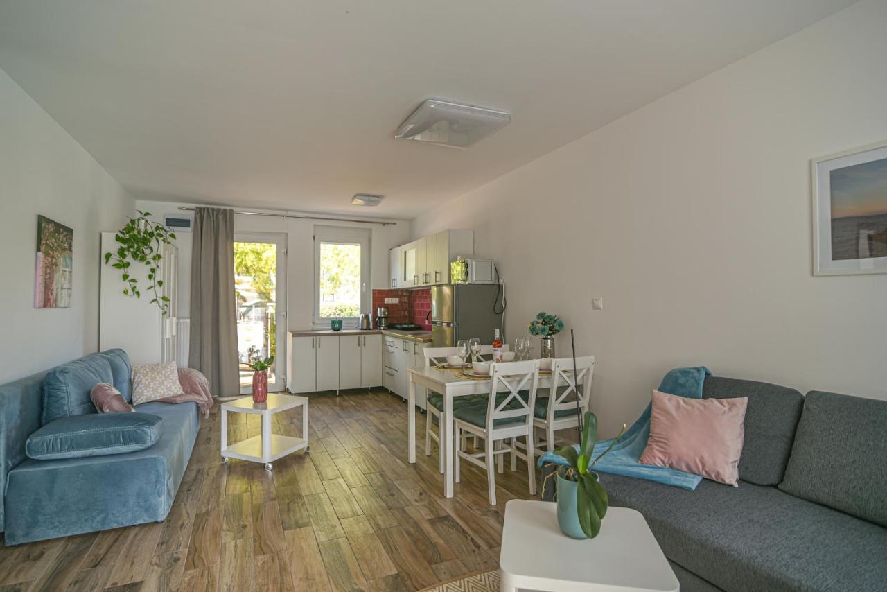 Happy Apartments Balatonlelle Exterior photo