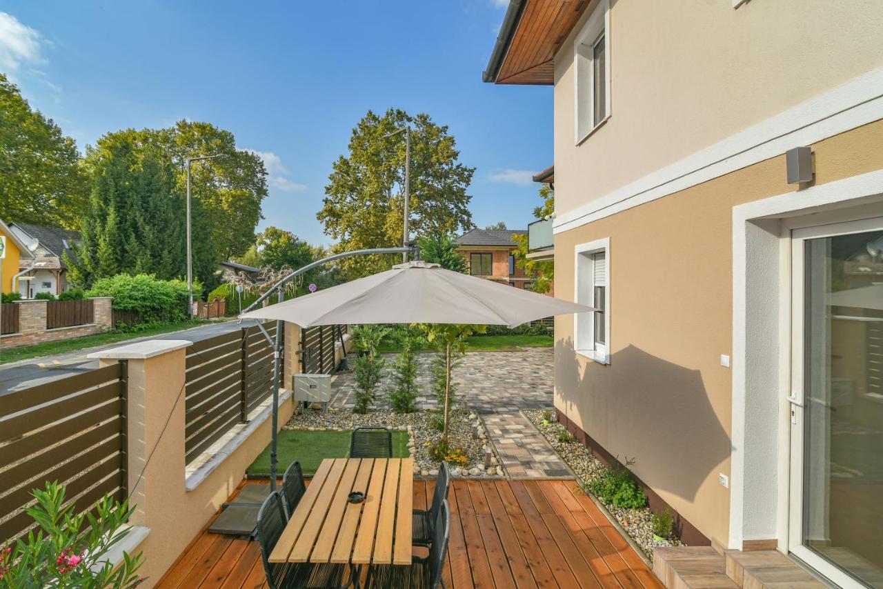Happy Apartments Balatonlelle Exterior photo