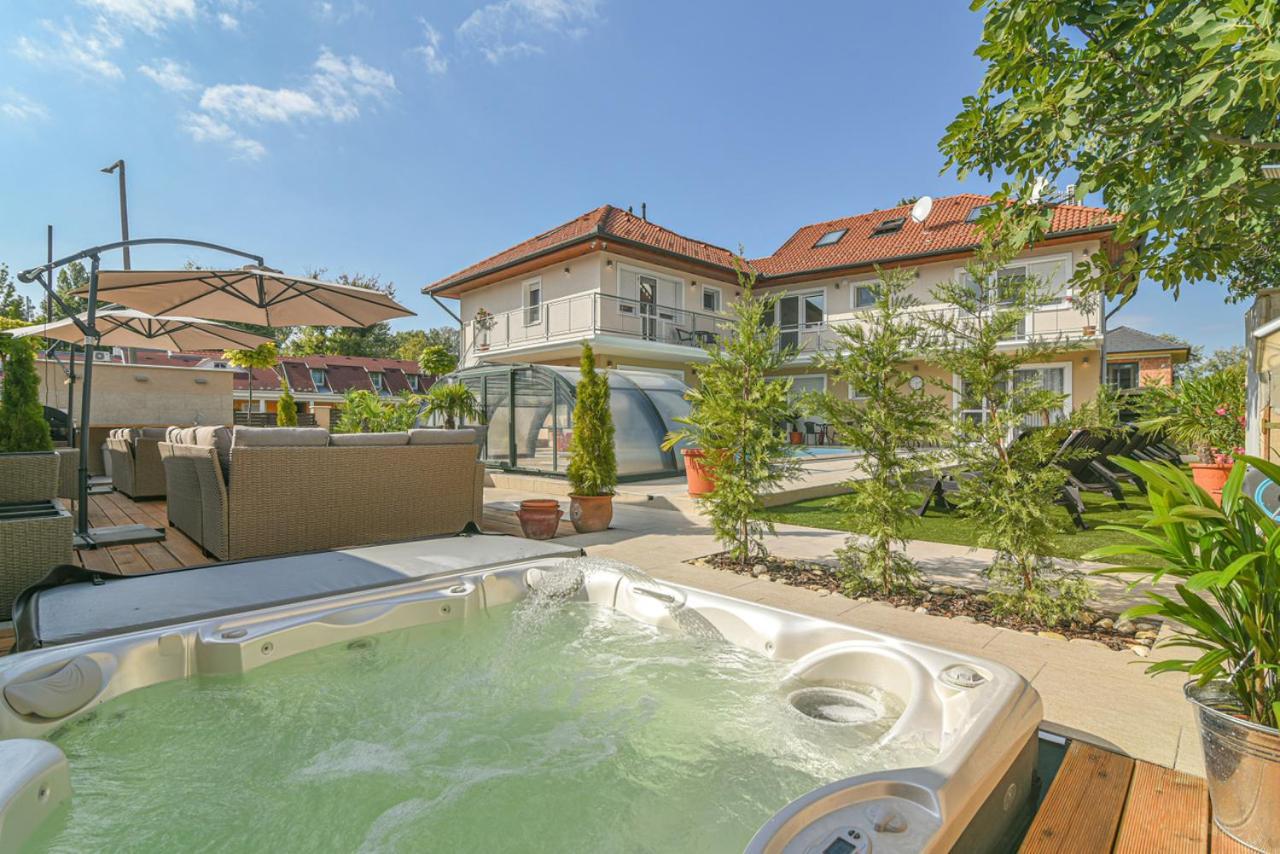 Happy Apartments Balatonlelle Exterior photo